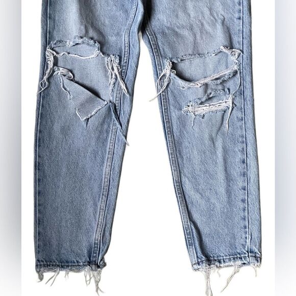 Zara Light Wash Very Distressed 100% Ecologically Grown Cotton Jeans (Size: 4) - Picture 4 of 15